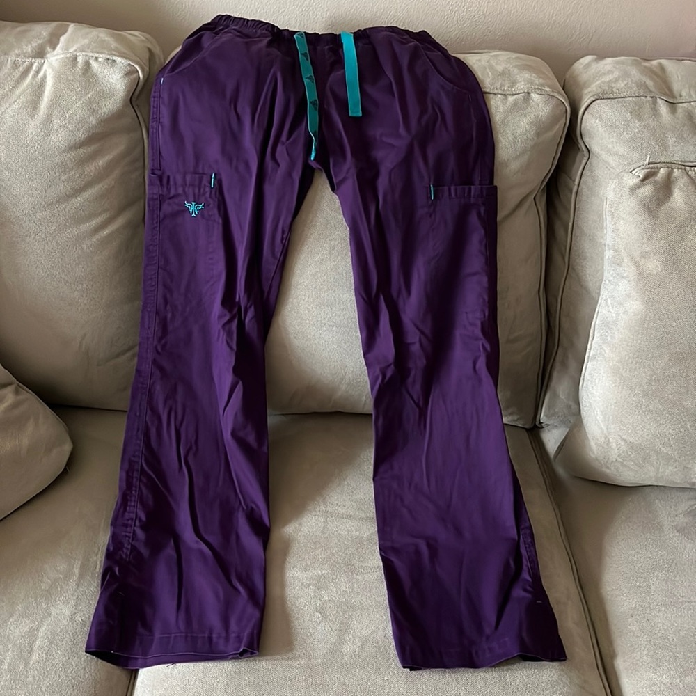 Med Couture purple cargo scrub bottoms